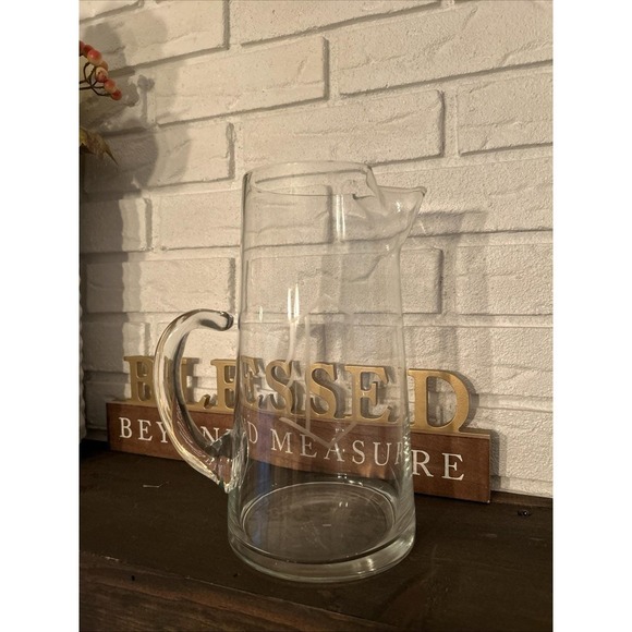 Unmarked Other - Vtg Clear Hand Blown Glass Beverage Pitcher Etched Crest C Ice Lip Handle 10"